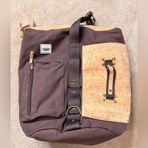 Anvanda V1 Brown/Tan Bookbag